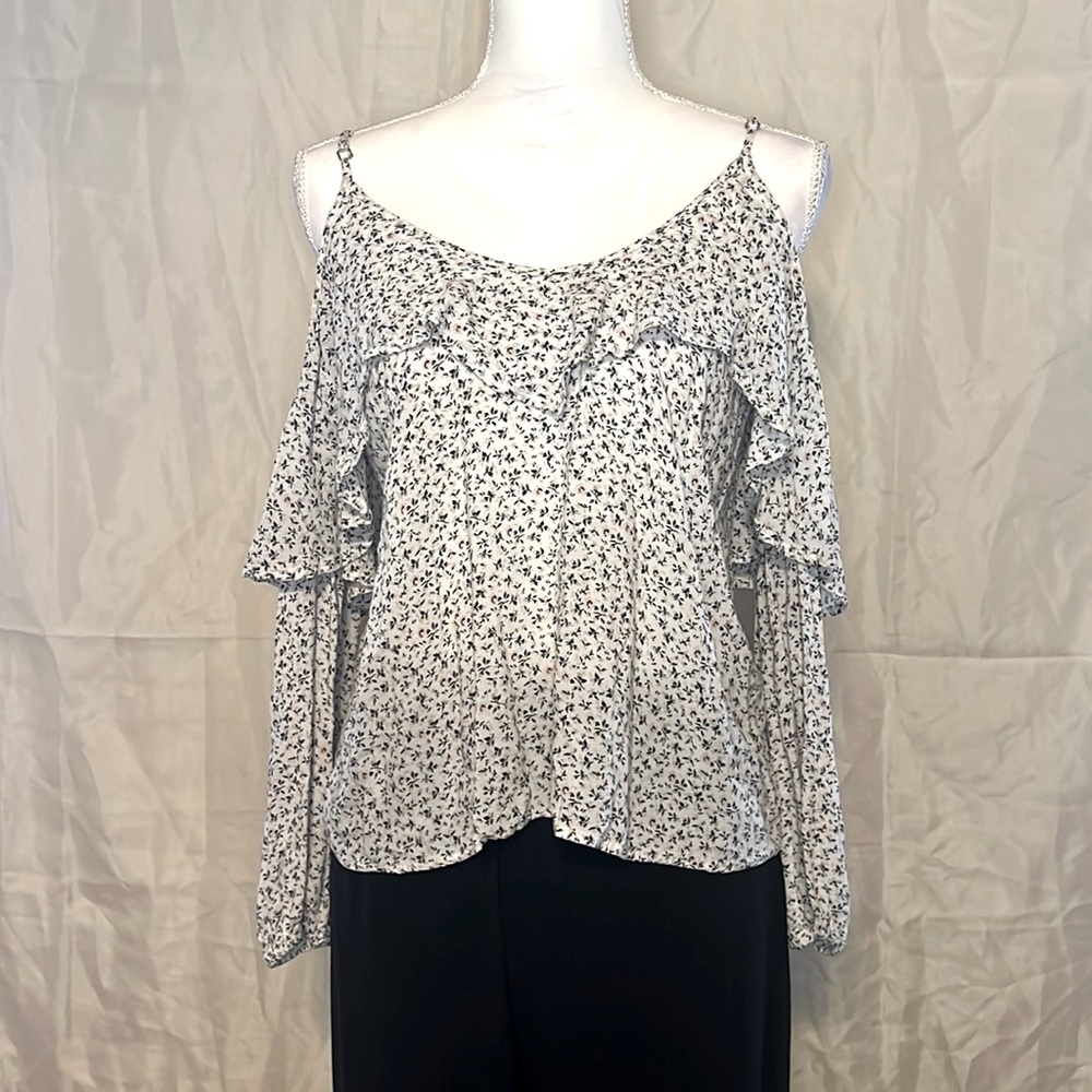 ❣️Blouse ❣️ - Picture 2 of 5